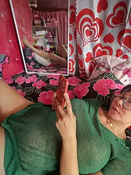 sweetieme Chat XXX in diretta