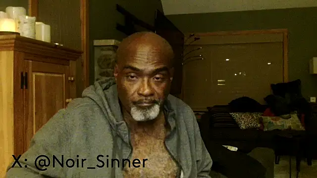 sinnernoir Show in webcam
