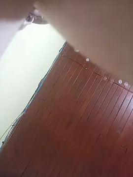 XXX chat uživo modela tatingordin