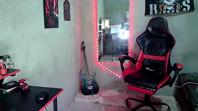 flaquito_junior – Naživo XXX chat