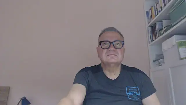 YOU6me Pertunjukan Webcam