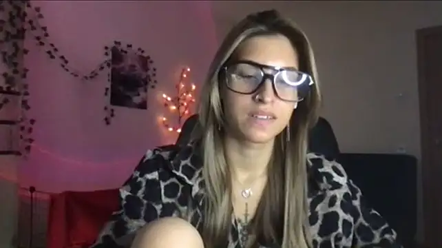 Rossy_Vega XXX чат на живо