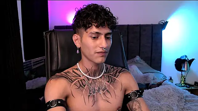 Show modela DemonKush-- na web-kameri