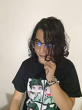 Kiri_Velvet Chat XXX in diretta