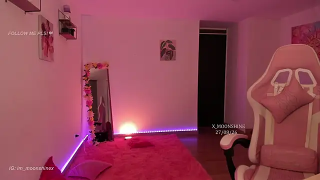 Xmoonshine_ live XXX chat