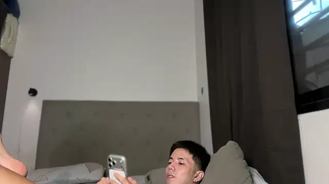 Addictiveboi 在線直播表演