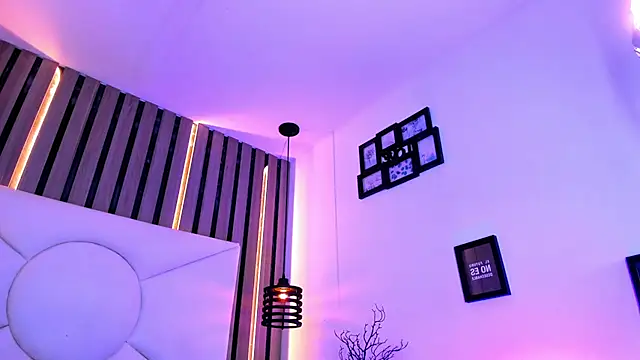 Webkamerová show MiaRaven_