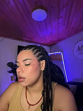 Chat +18 de Isabella_boobd ao vivo