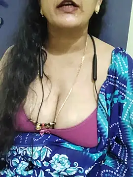 Raashi_15 live XXX chat