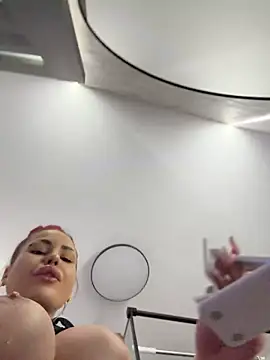 NaomyFlame's Live XXX Chat