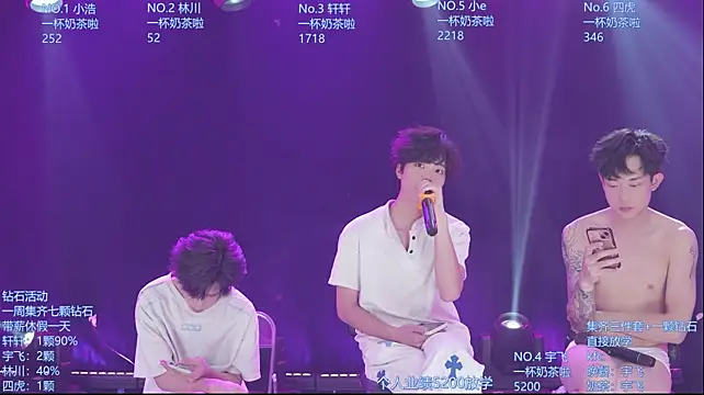 AOA-KOI02 – Live XXX-chat