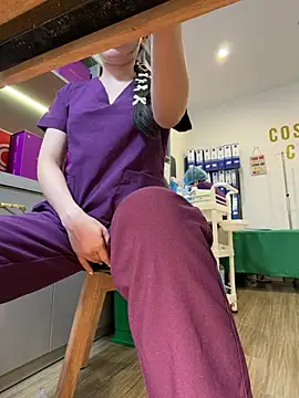 Chat XXX Live secretly_masturbating