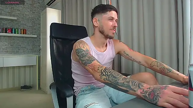 JonahShaw Webcam show
