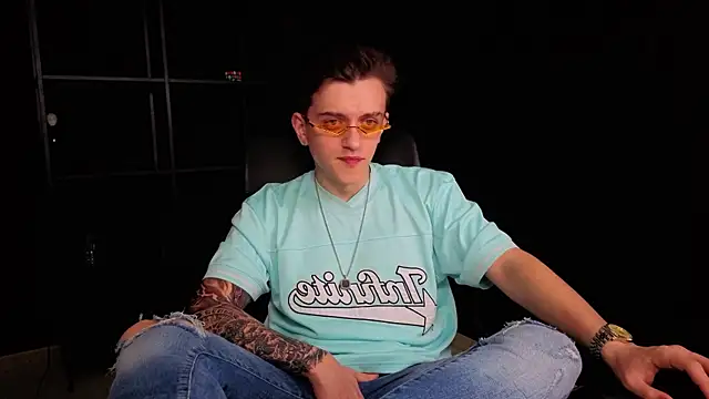 XXX chat uživo modela FelixStarkk