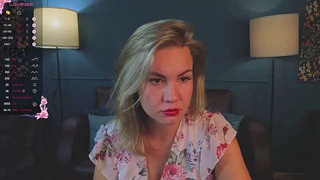 AriaEven live XXX chat