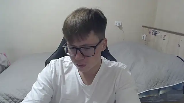 Maxxxgayboyn Webbikameraesitys
