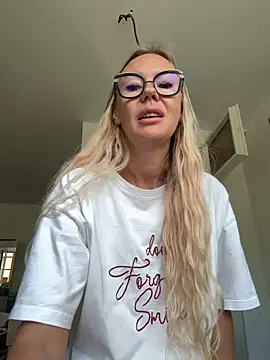 Živý XXX chat michele_nolimi