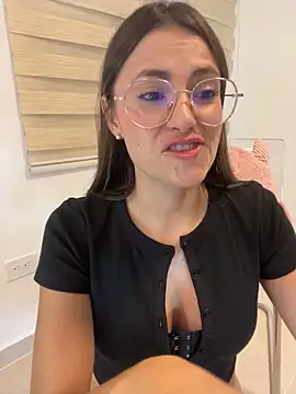 isa_p Chat XXX live