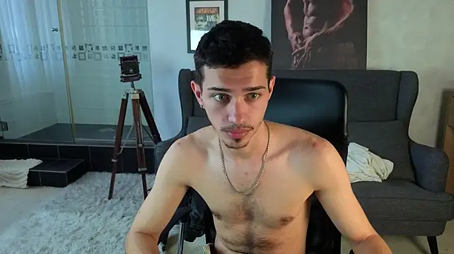 XXX chat uživo modela KaydenDrew