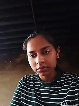 Queen_Simran Show in webcam