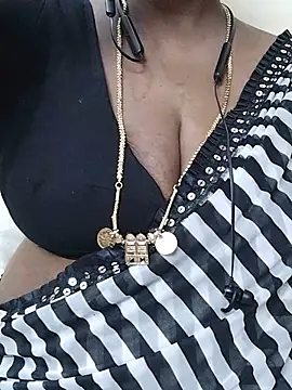 niki076_tamil – webcam-show