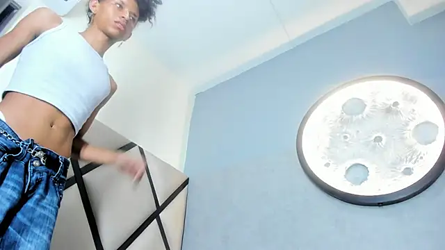 venus-03 Show in webcam