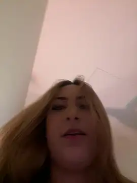 MiaAdams21's Live XXX Chat
