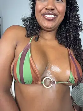 MilaTeenX Live XXX-chat