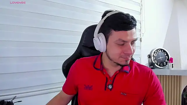 XXX chat uživo modela Rick_Adams