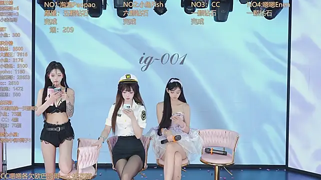 IG-001 Chat XXX live