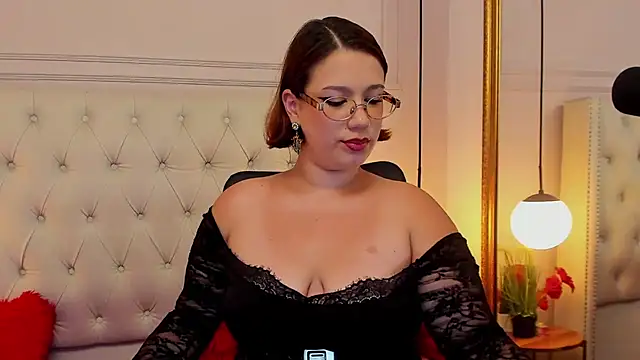 Chat +18 de MillyHotsoon ao vivo