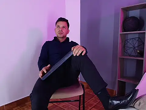 Hey_Noaah élő XXX-chatje