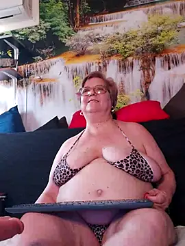 QueenPammy1 Chat XXX live