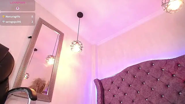 Amara_Davis1 Adlı Modelin Canlı XXX Sohbeti