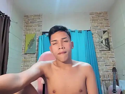 ur_hottestfemboy 网络视讯表演
