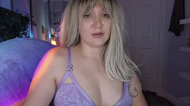 GoddessEmmy Live XXX Chat
