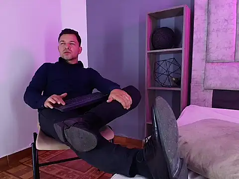 Hey_Noaah: απευθείας συνομιλία ΧΧΧ