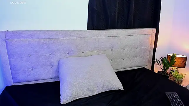 Stormi_Canniggia 웹캠 쇼