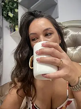 HotXMom_'s Live XXX Chat