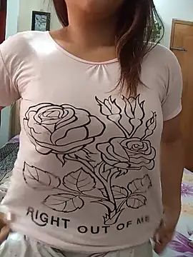 Tanha18 XXX чат на живо