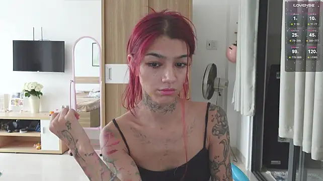 XXX chat uživo modela vinkitinkii