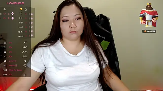 LisaAsianFlower live XXX chat