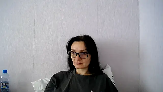 Shiny_gine Chat XXX in diretta