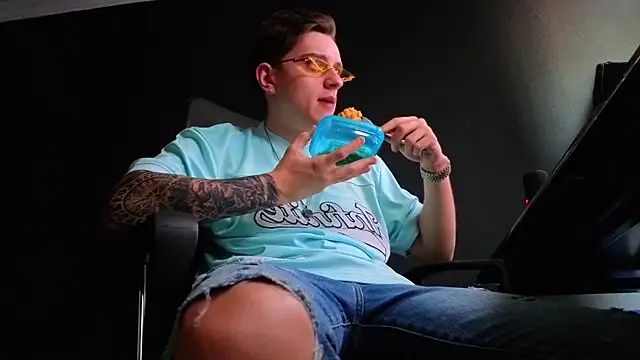 FelixStarkkのライブXXXチャット