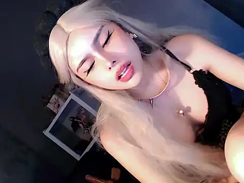 coffe_cat28 Adlı Modelin Canlı XXX Sohbeti