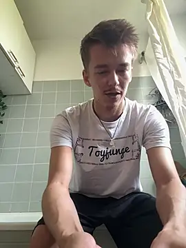 Toyjungee লাইভ XXX চ্যাট