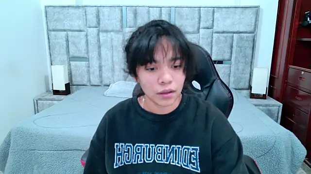 laureentt_'s Live XXX Chat