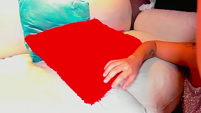 Skinny_skarlet webcam show