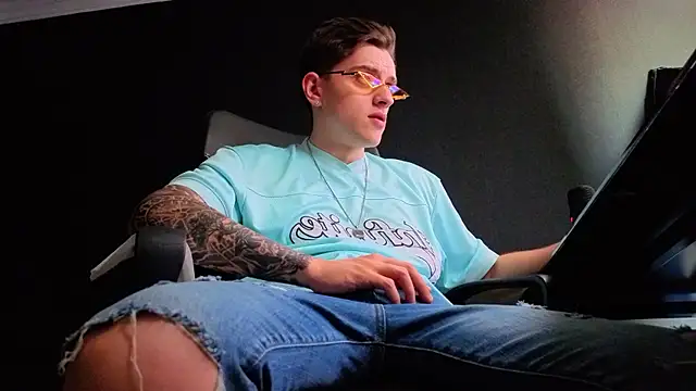 FelixStarkk – Naživo XXX chat