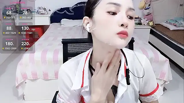 Chat +18 de miaomiao-99 ao vivo